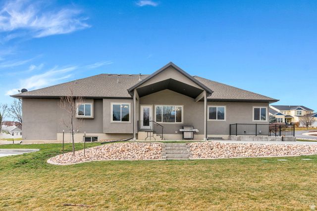 742 N 700 W CIR, American Fork, UT 84003