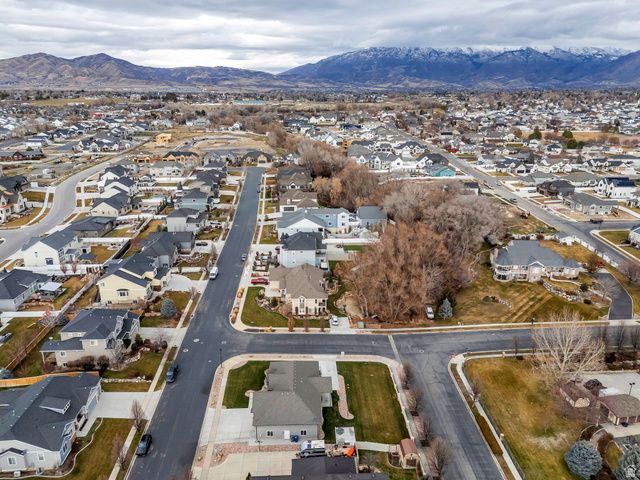 742 N 700 W CIR, American Fork, UT 84003