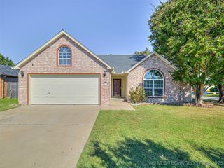 10105 E 85th Court N, Owasso, OK 74055