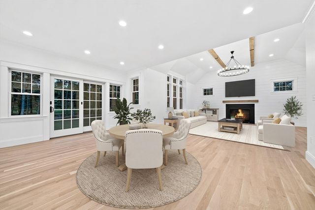 342 Country Club Way, Kingston, MA 02364