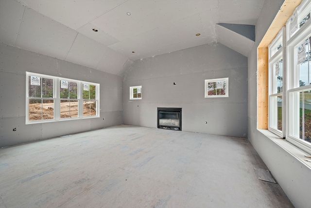 342 Country Club Way, Kingston, MA 02364