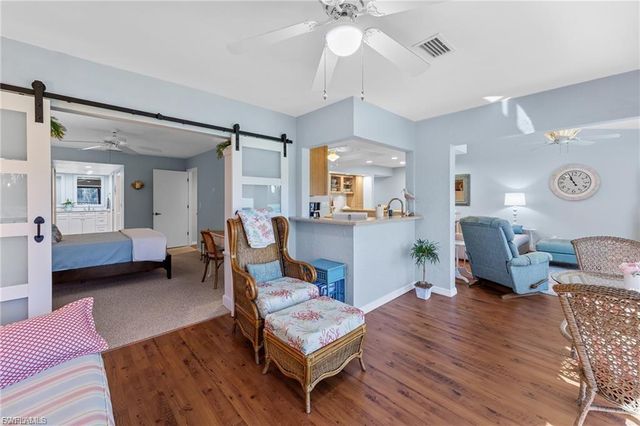 5890 Trailwinds DR 522, Fort Myers, FL 33907