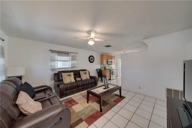4401 NW 47th Street, Tamarac, FL 33319