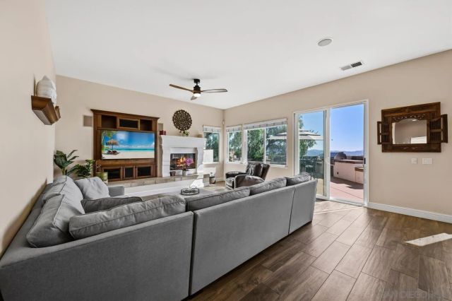 2167 Collomia Ct., Alpine, CA 91901