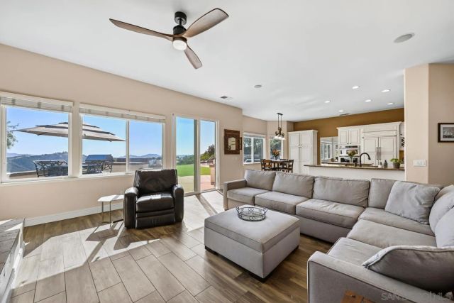 2167 Collomia Ct., Alpine, CA 91901