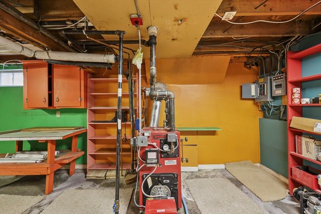 171 Pine Grove Dr, Pittsfield, MA 01201