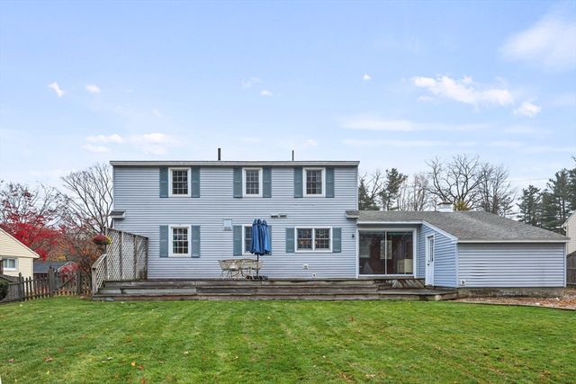 171 Pine Grove Dr, Pittsfield, MA 01201
