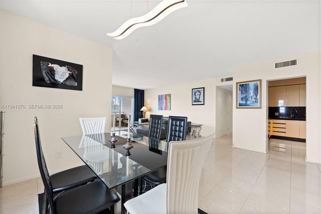 500 Bayview Drive Ph21, Sunny Isles Beach, FL 33160