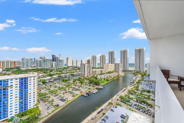 500 Bayview Drive Ph21, Sunny Isles Beach, FL 33160