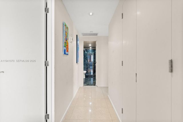 500 Bayview Drive Ph21, Sunny Isles Beach, FL 33160