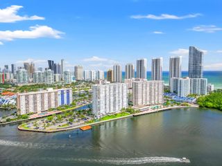 500 Bayview Drive Ph21, Sunny Isles Beach, FL 33160