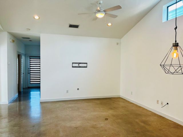 5900 Toscana Ave, Austin, TX 78724