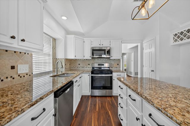 6740 Old Mill Court, North Richland Hills, TX 76182