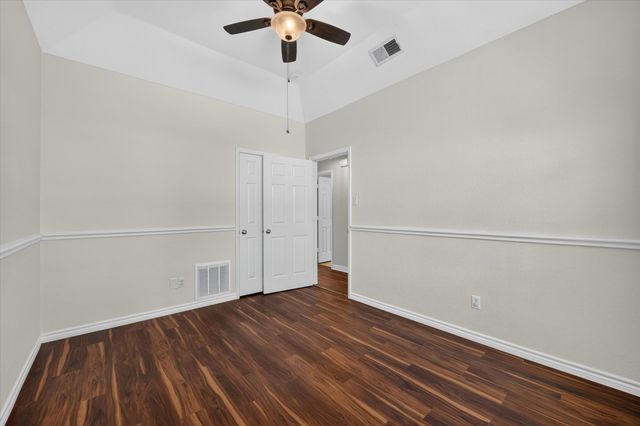 6740 Old Mill Court, North Richland Hills, TX 76182
