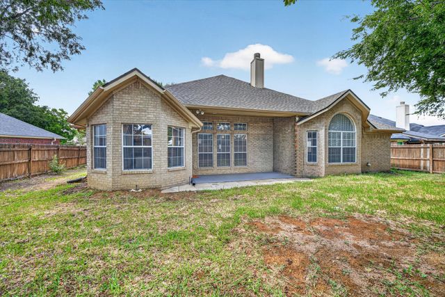 6740 Old Mill Court, North Richland Hills, TX 76182