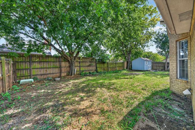 6740 Old Mill Court, North Richland Hills, TX 76182
