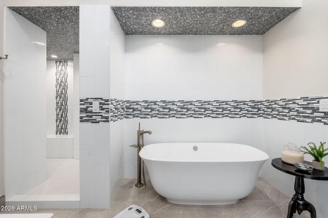 3120 E SAN JUAN Avenue, Phoenix, AZ 85016