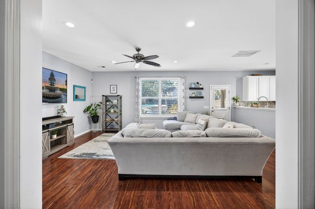 3543 Franklin Tower Drive, Mount Pleasant, SC 29466