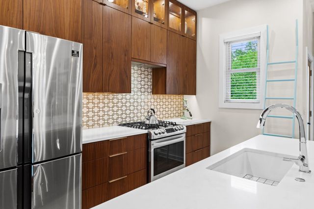 1609 W 8th ST A, Austin, TX 78703
