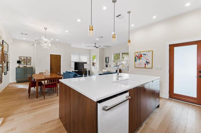 1609 W 8th ST A, Austin, TX 78703