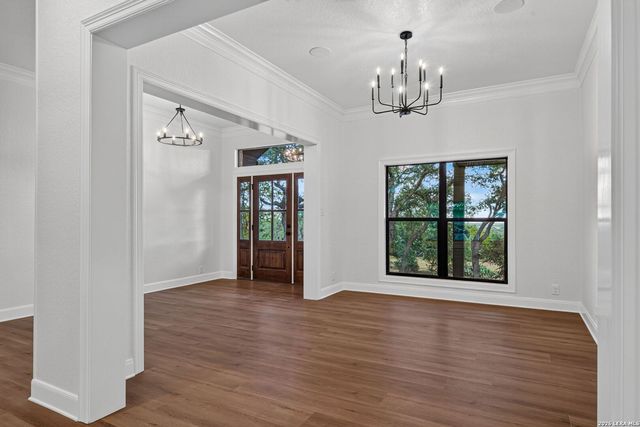 130 Spring Hill Dr, Boerne, TX 78006