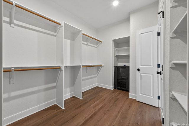 130 Spring Hill Dr, Boerne, TX 78006