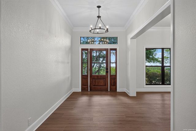 130 Spring Hill Dr, Boerne, TX 78006