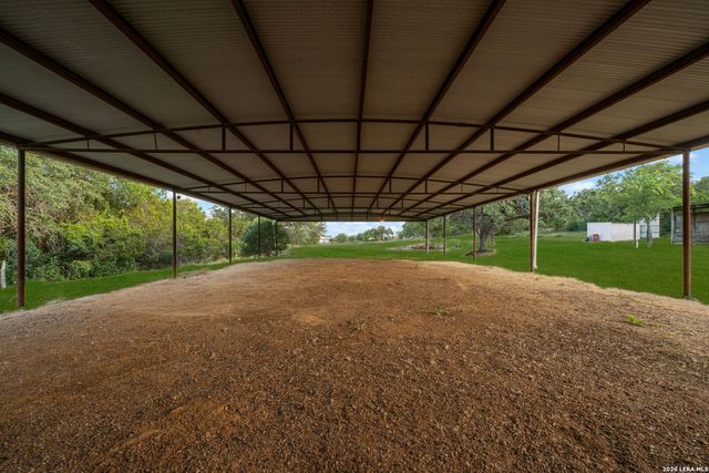 130 Spring Hill Dr, Boerne, TX 78006