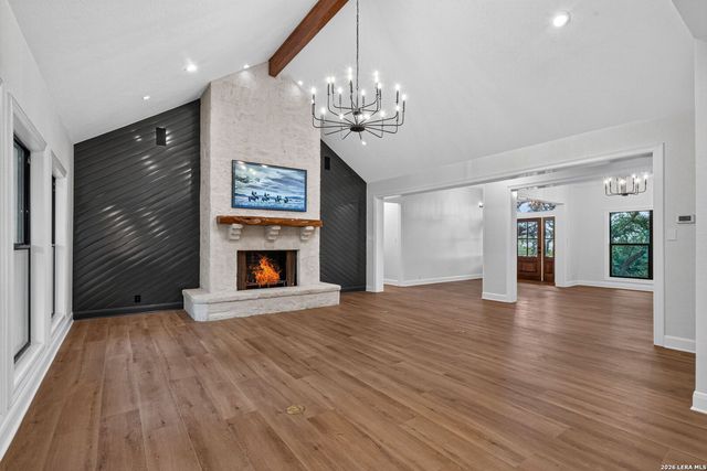 130 Spring Hill Dr, Boerne, TX 78006