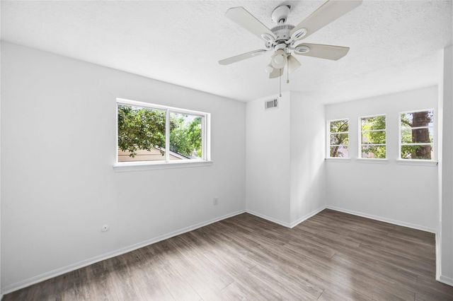 5931 Foresthaven Drive, Houston, TX 77066