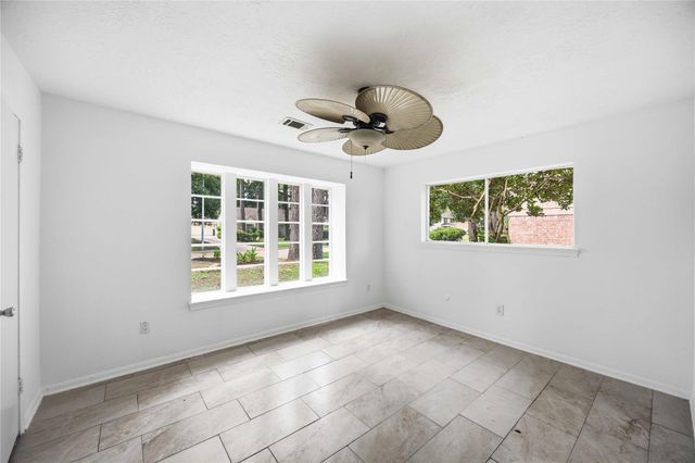 5931 Foresthaven Drive, Houston, TX 77066