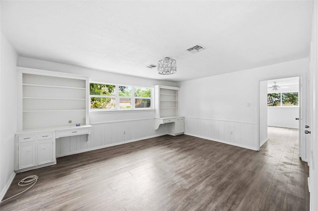 5931 Foresthaven Drive, Houston, TX 77066