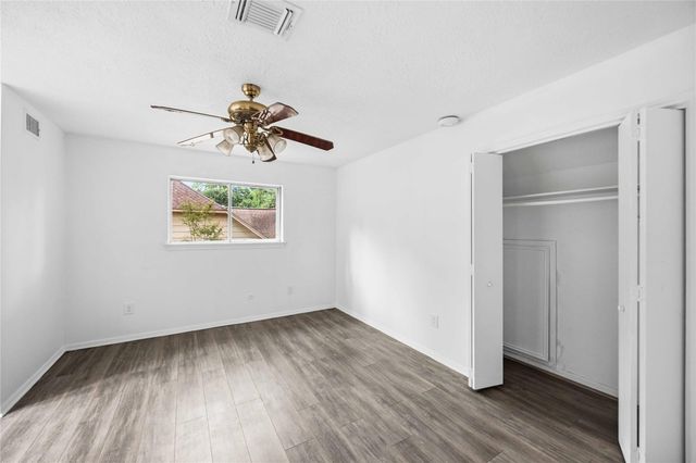 5931 Foresthaven Drive, Houston, TX 77066