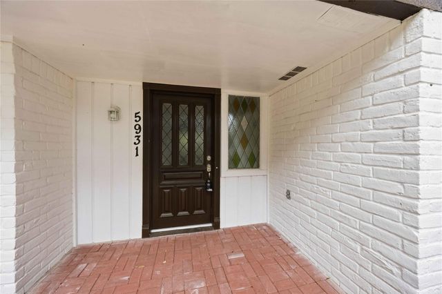 5931 Foresthaven Drive, Houston, TX 77066