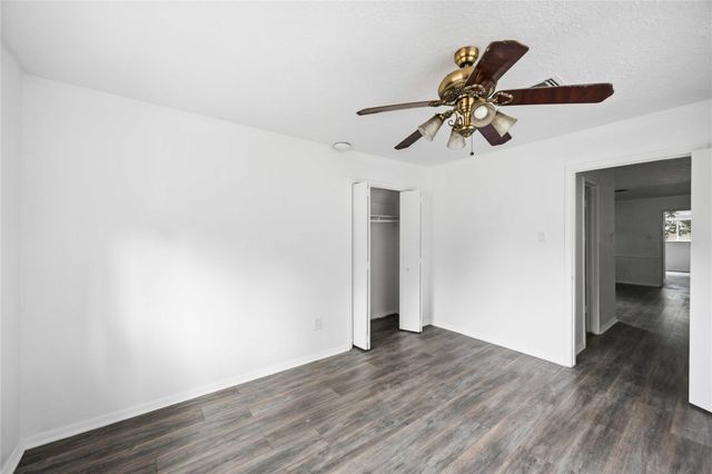 5931 Foresthaven Drive, Houston, TX 77066