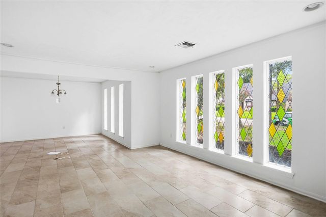 5931 Foresthaven Drive, Houston, TX 77066
