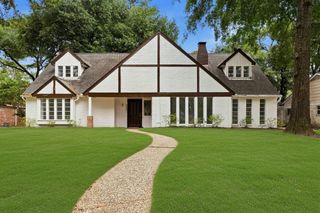 5931 Foresthaven Drive, Houston, TX 77066