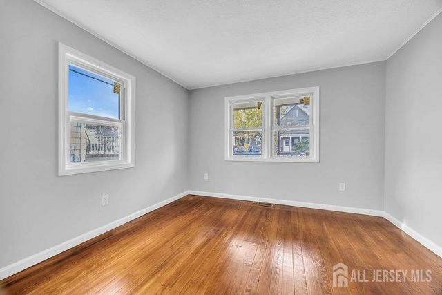 49 Comstock Street, New Brunswick, NJ 08901