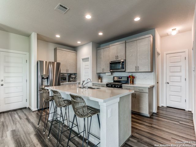 15066 PALM DESERT CT, San Antonio, TX 78217