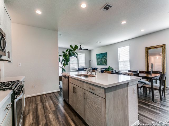 15066 PALM DESERT CT, San Antonio, TX 78217