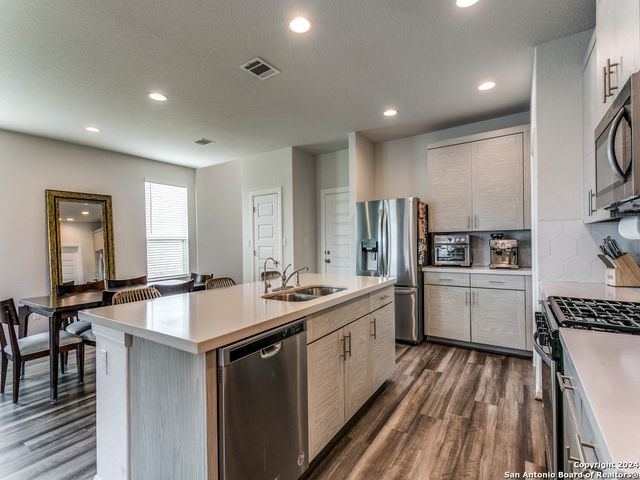 15066 PALM DESERT CT, San Antonio, TX 78217