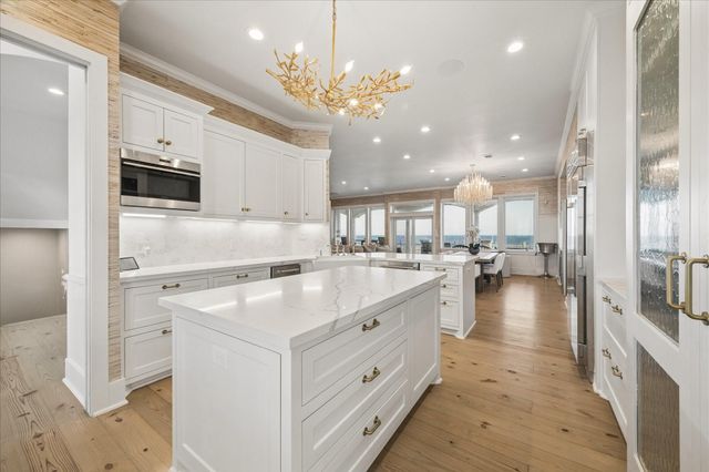 19507 Shores Drive, Galveston, TX 77554