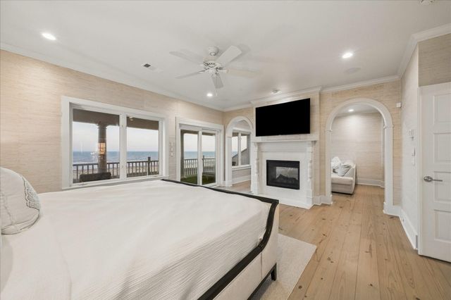 19507 Shores Drive, Galveston, TX 77554