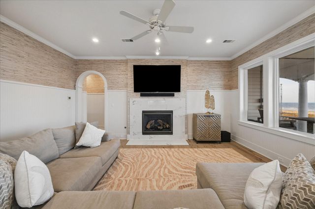 19507 Shores Drive, Galveston, TX 77554