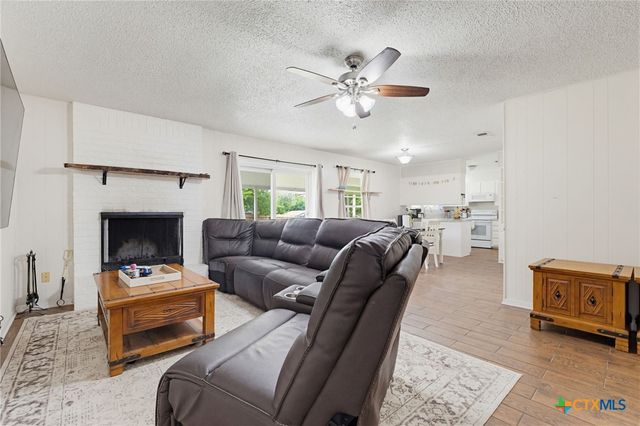902 Lynn Lane, Copperas Cove, TX 76522