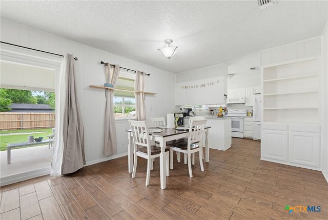 902 Lynn Lane, Copperas Cove, TX 76522