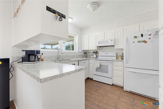 902 Lynn Lane, Copperas Cove, TX 76522