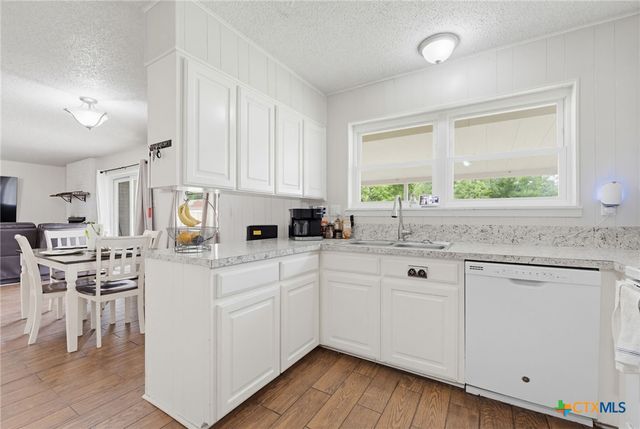 902 Lynn Lane, Copperas Cove, TX 76522