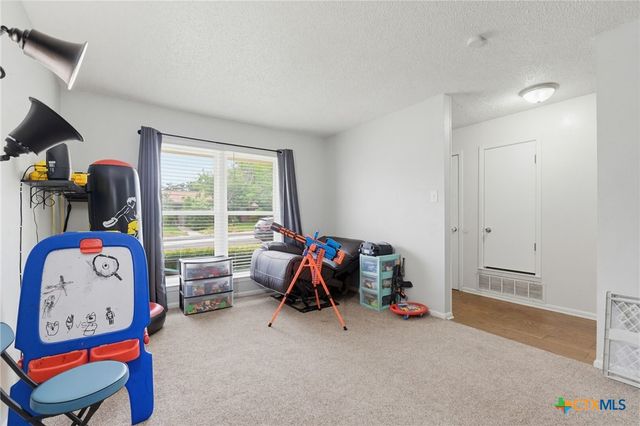 902 Lynn Lane, Copperas Cove, TX 76522