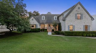 22 Autumn Oaks DR, Austin, TX 78738